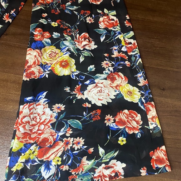 Meghan LA Floral Wide Leg Pants - Picture 2 of 6